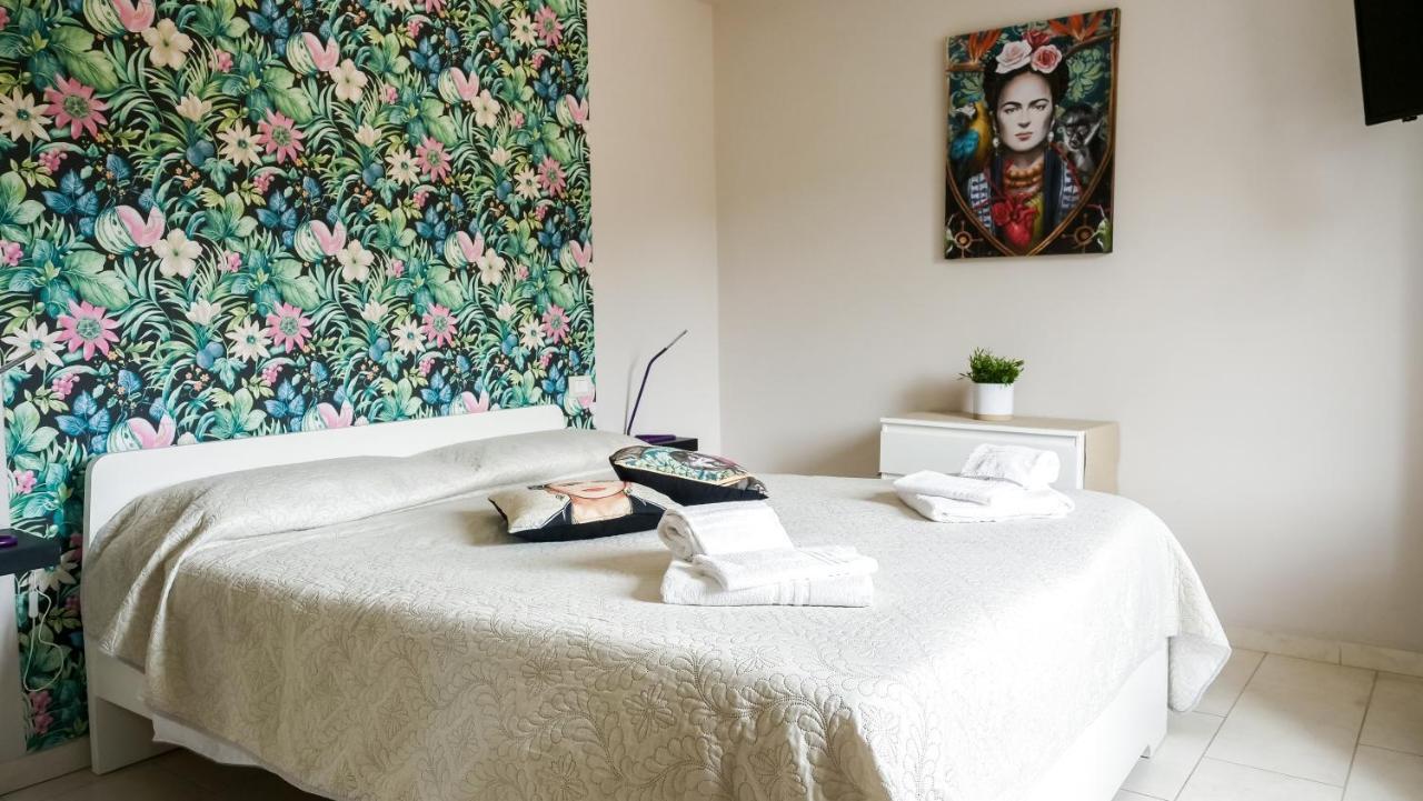 Aparthotel Le Sirene - Frida ติโวลี ภายนอก รูปภาพ